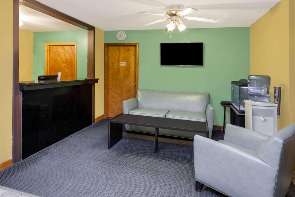 Lobby or reception, On site