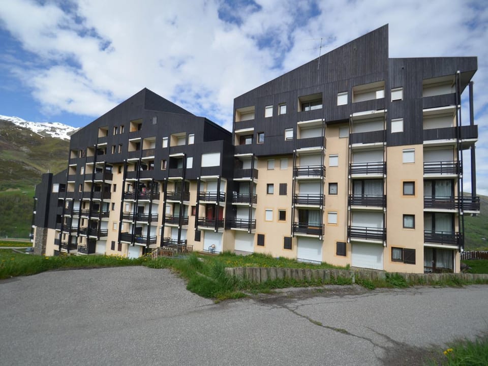 Studio cabine rénové avec cuisine équipée aux Menuires - FR-1-452-2 Cabin in Les Allues