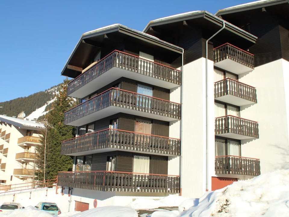 Studio cosy avec balcon sud et parking - FR-1-198-167 Apartment in Châtel