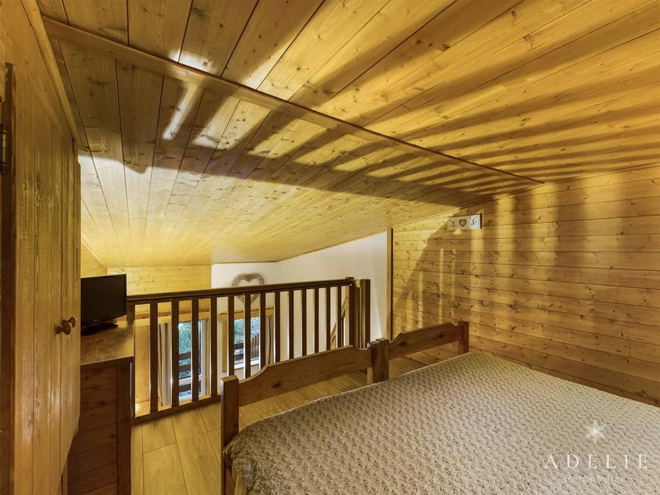 Studio mezzanine rénové 4 pers, balcon, 80m des pistes, proche commerces - Montvalezan - FR-1-398-597 Apartment in Montvalezan