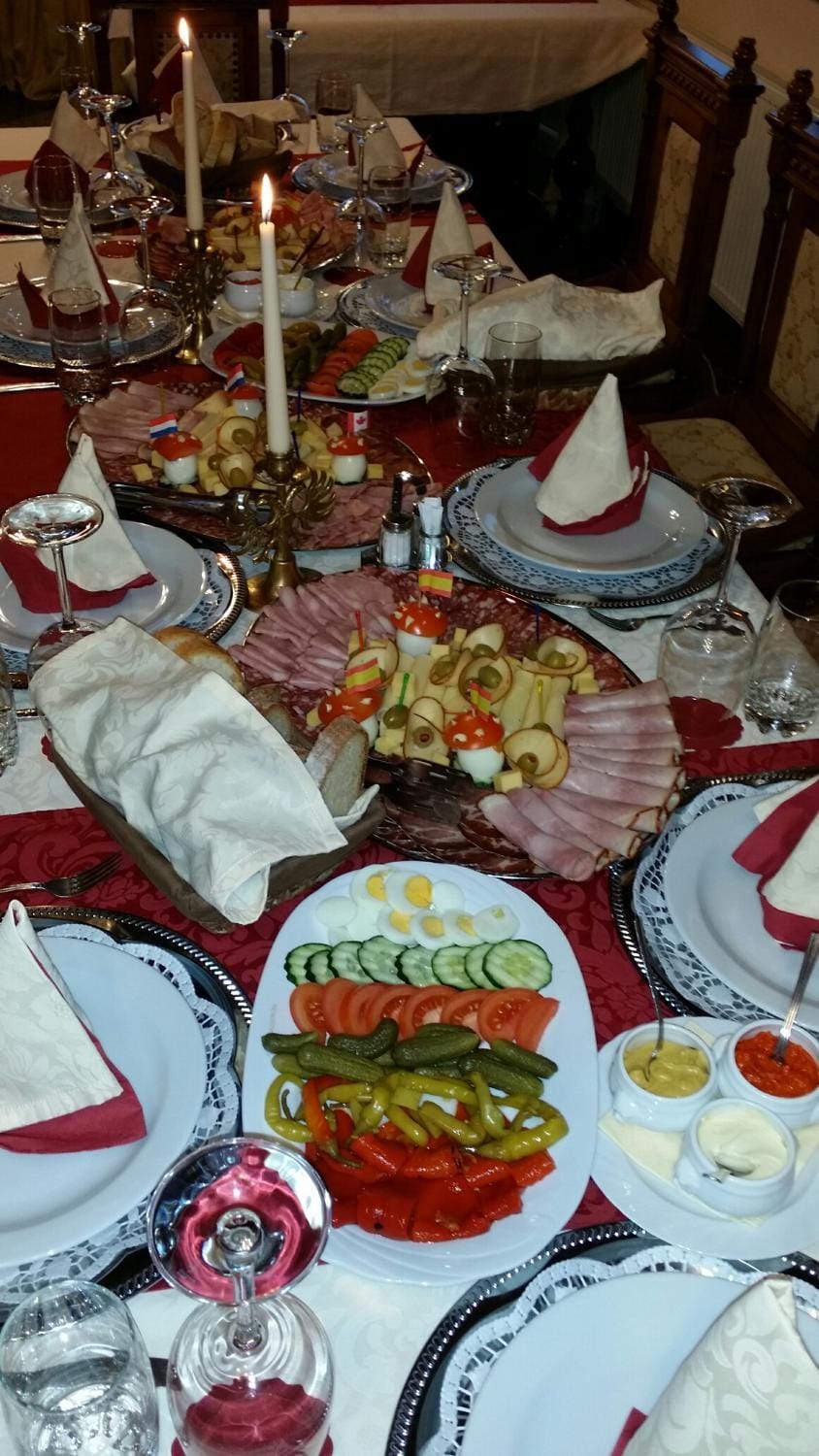 Food and drinks, Food, Lunch, Dinner, Drinks