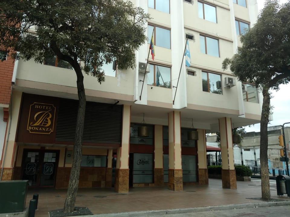 Property building, Facade/entrance, Property logo or sign