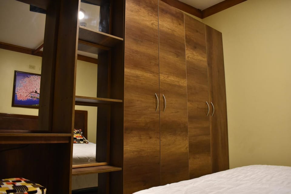Bedroom, wardrobe