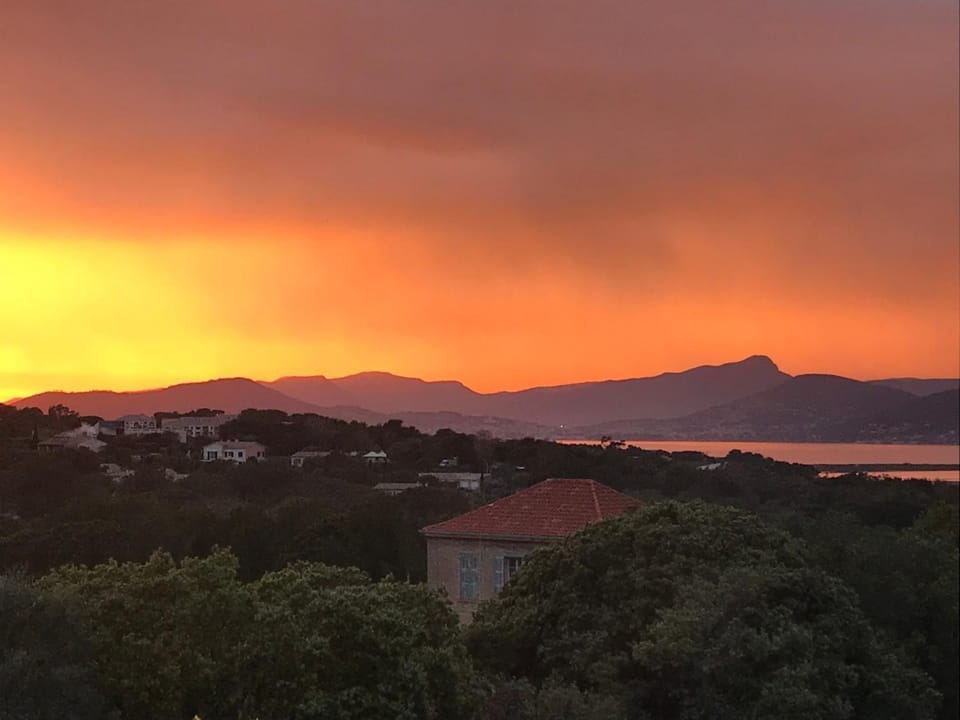 Nearby landmark, Sunset