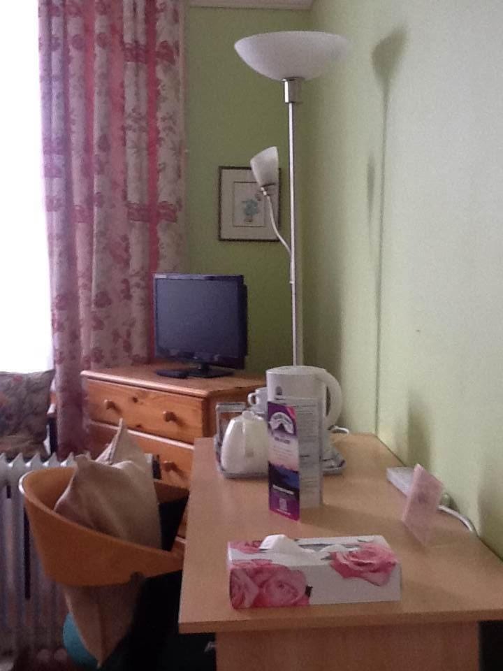 Day, Decorative detail