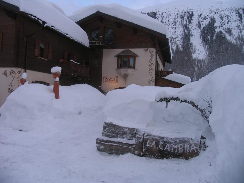 Art Apartments Casa Lapis Apartment in Canton of Grisons
