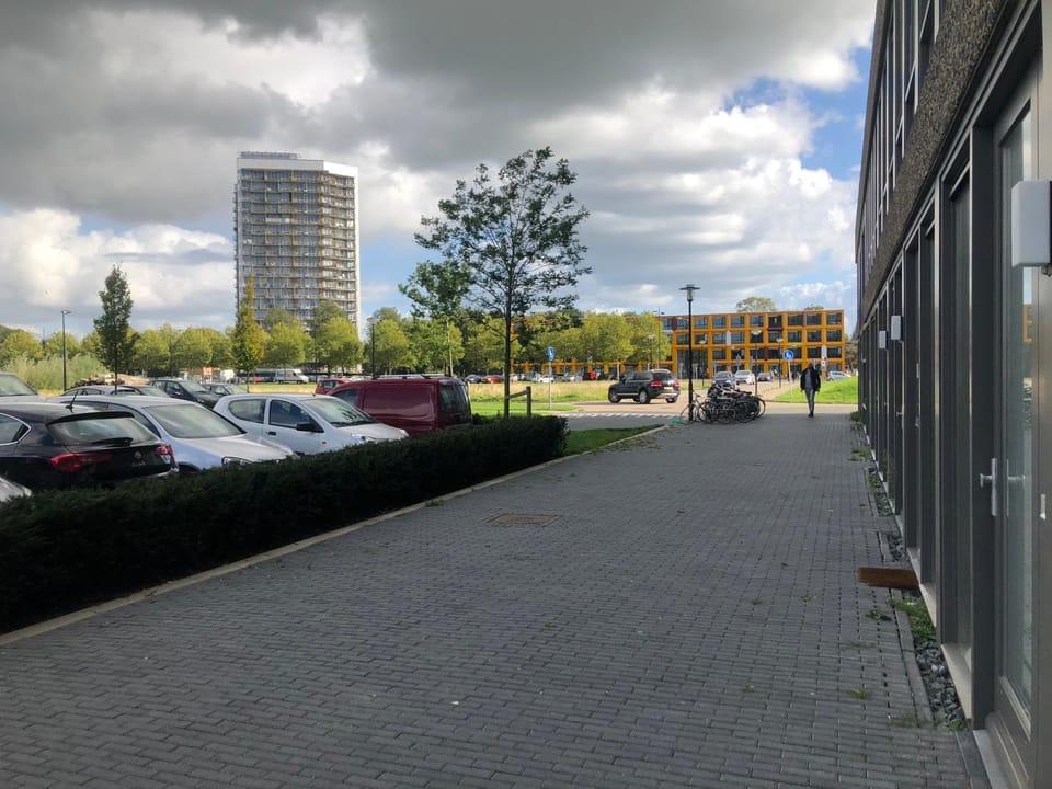 Property building, Facade/entrance, On site