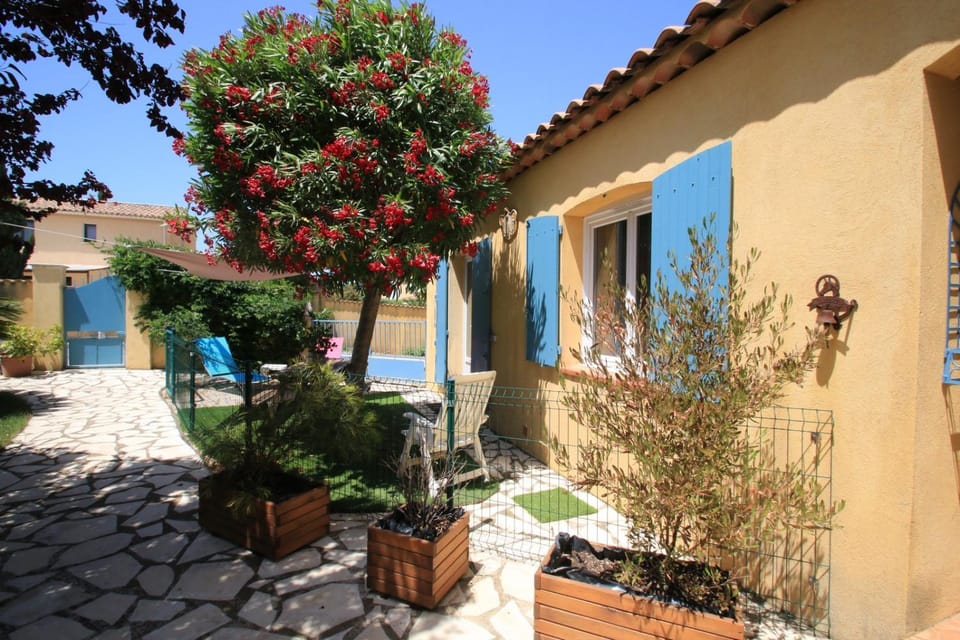 Garden, Garden view