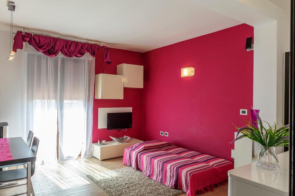 Living room, Bedroom