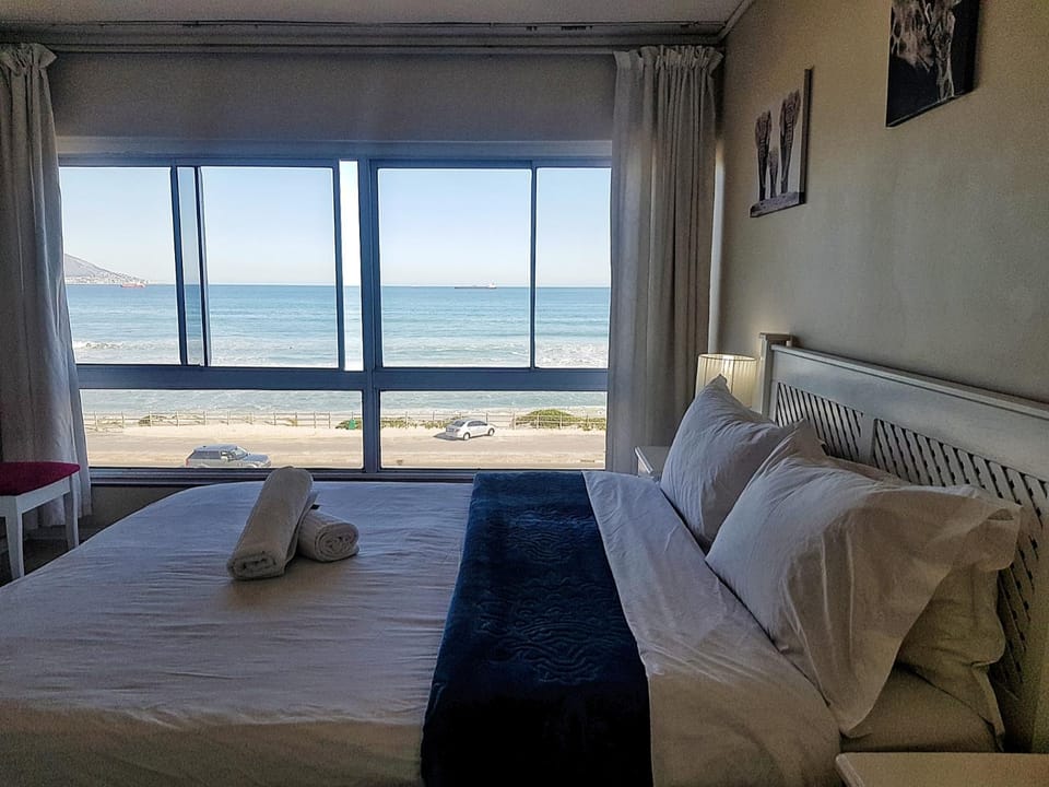 Bedroom, Sea view