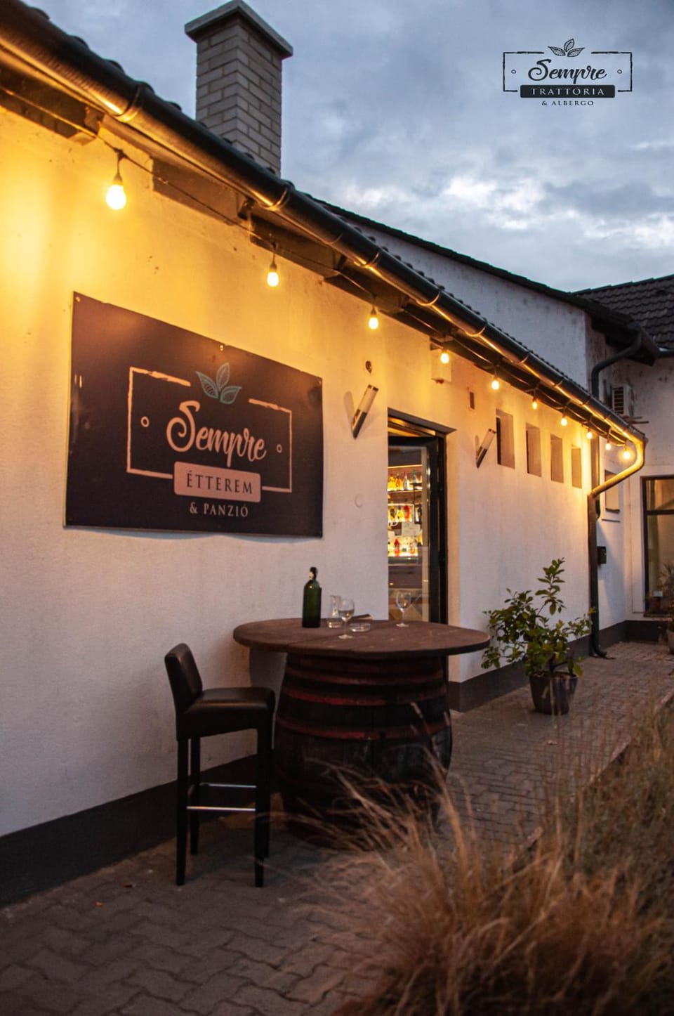 Sempre Étterem És Panzió Bed and Breakfast in Székesfehérvár