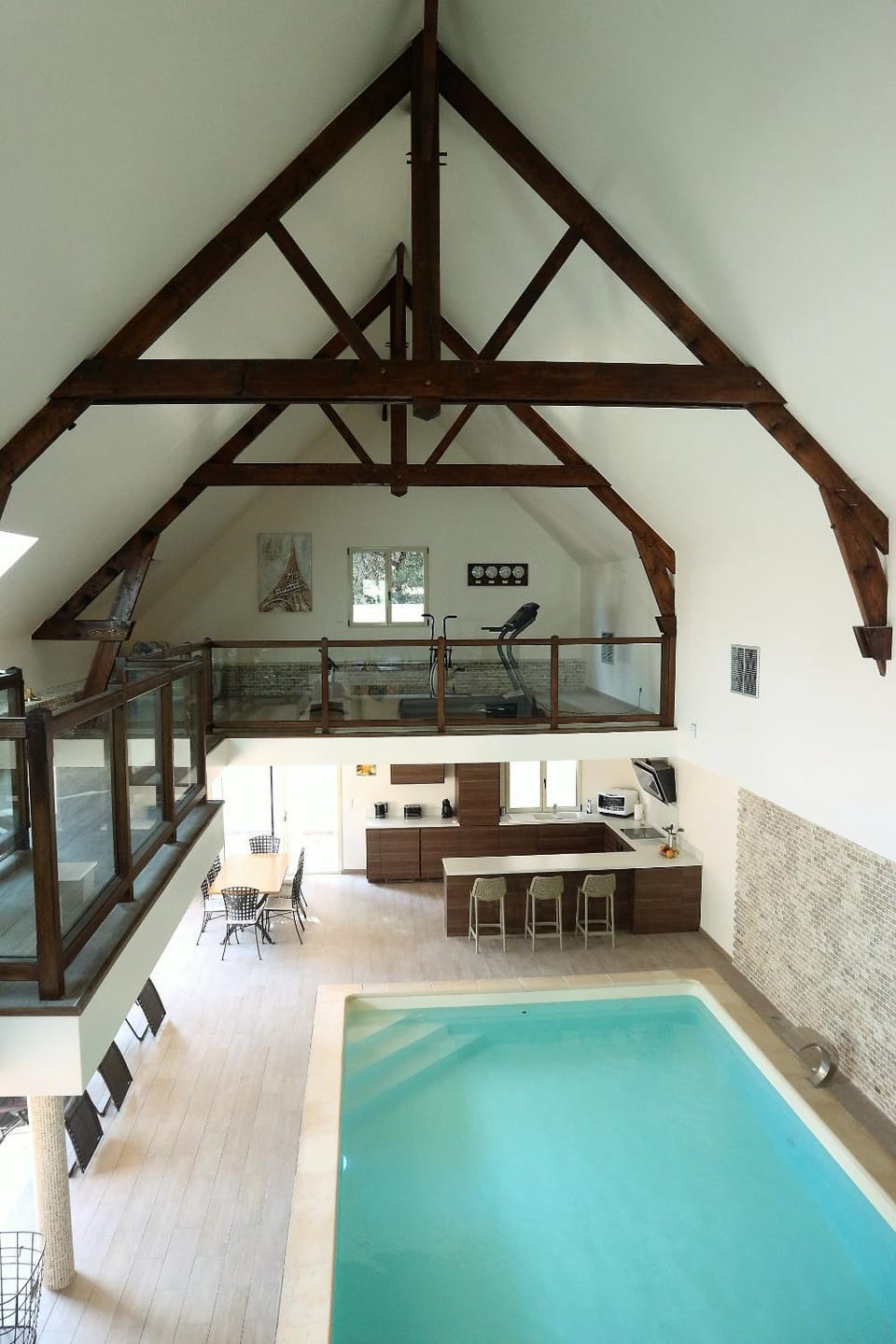 Property building, Bed, Game Room, Coffee/tea facilities, Fitness centre/facilities, Fitness centre/facilities, Swimming pool, Entertainment, dishwasher, oven, sunbed