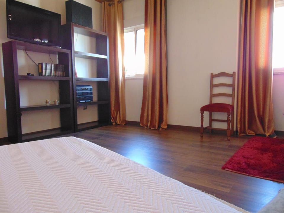 TV and multimedia, Seating area