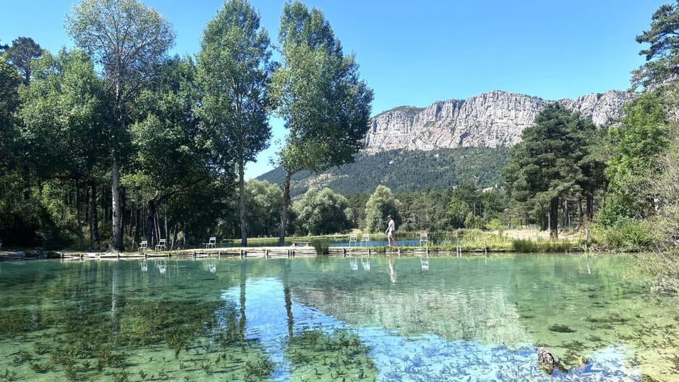 Nearby landmark, Fishing, Lake view