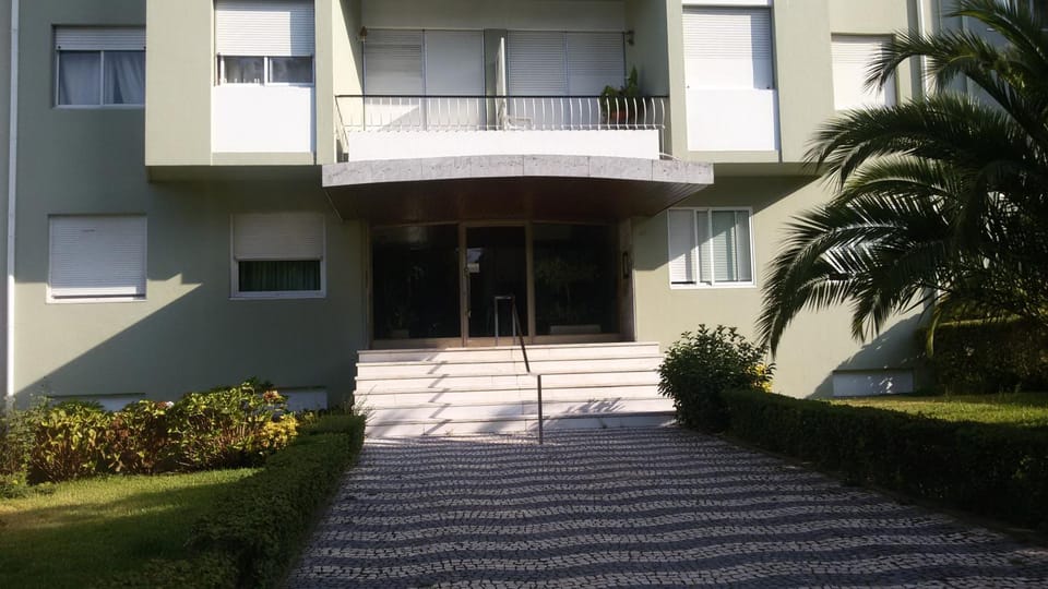 Property building, Facade/entrance, Garden view