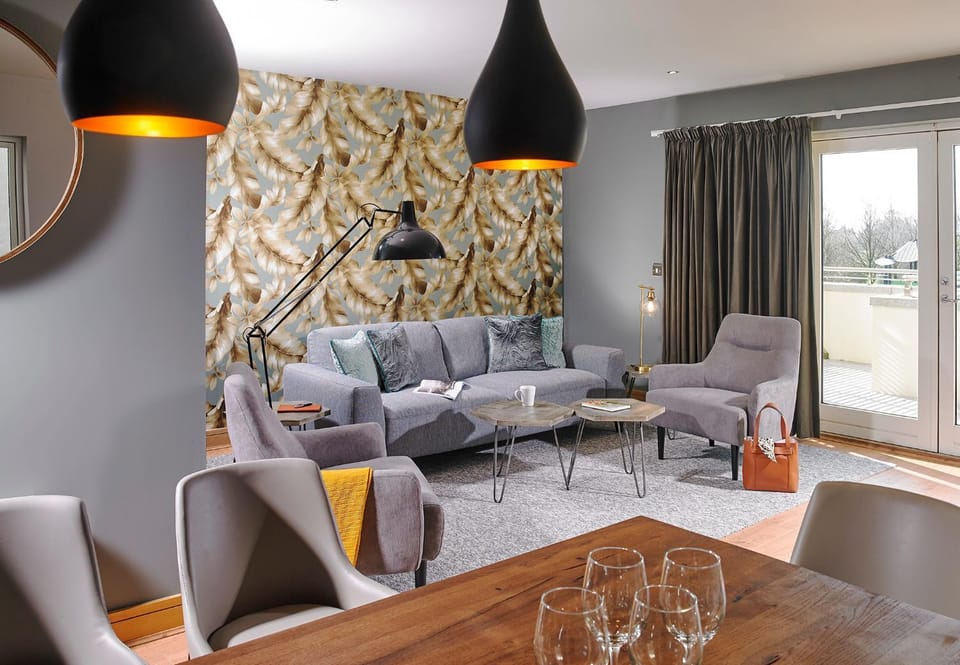Living room, Seating area