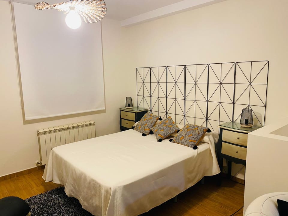 Bed, Hot Tub, Massage, Sauna, Spa and wellness centre/facilities, Food and drinks