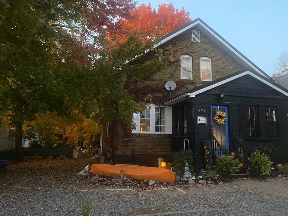 Property building, Facade/entrance