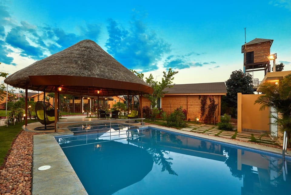 Restaurant/places to eat, Garden, Cycling, Swimming pool, Dinner, Non alcoholic drinks, cot