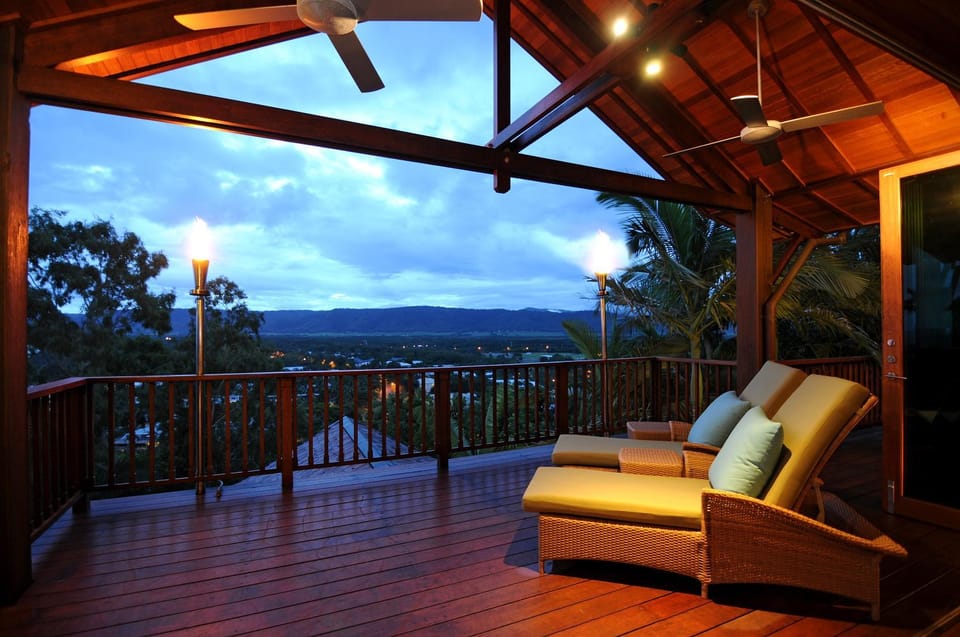 Villa Empat Puluh Dua Villa in Port Douglas