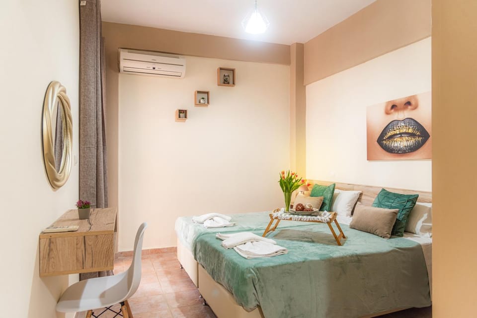 Bedroom, air conditioner