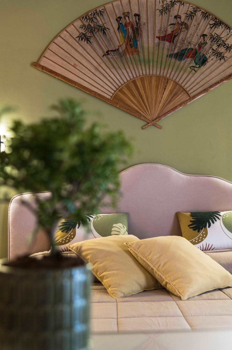 Bed, Decorative detail, Bedroom