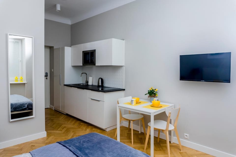 Bed, Kitchen or kitchenette, Living room, Dining area, Bedroom