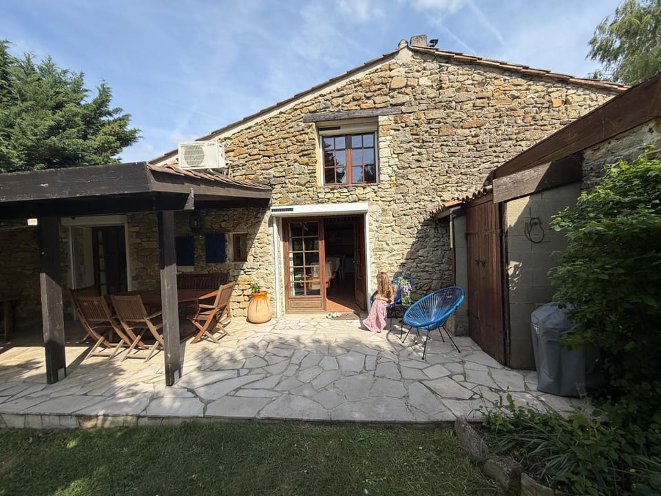 GITE LA FREYDIERE Apartment in Provence