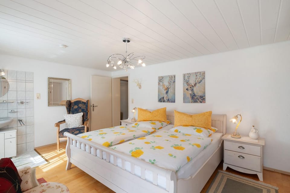 Living room, Bedroom