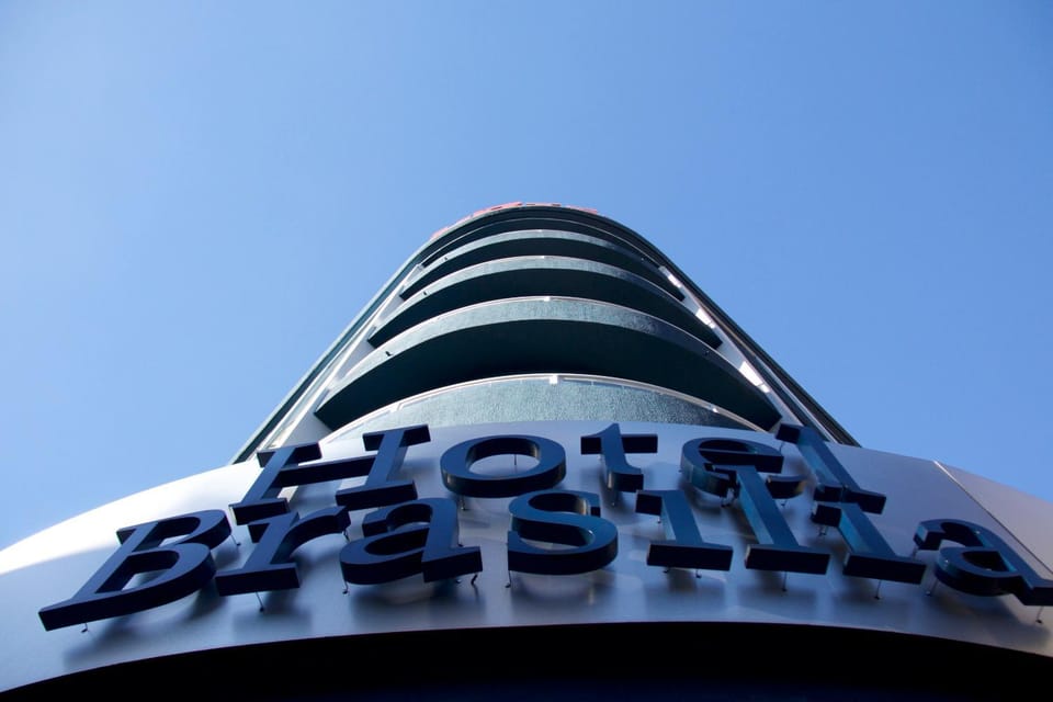 Property building, Facade/entrance, Property logo or sign