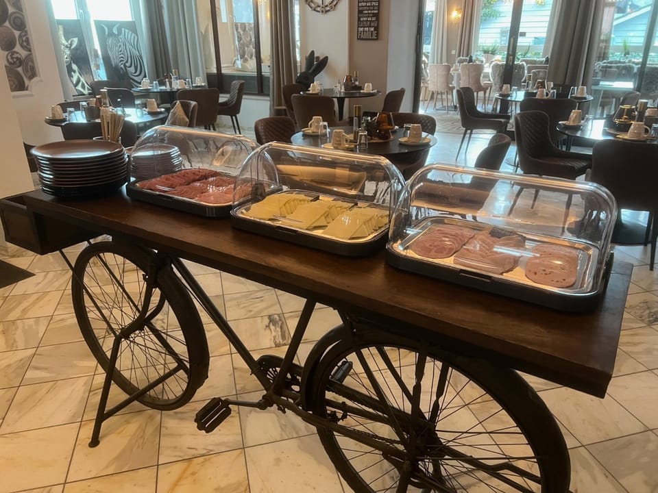 Buffet breakfast