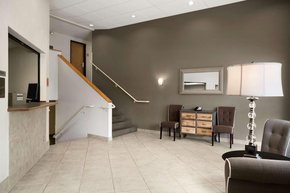 Lobby or reception, On site