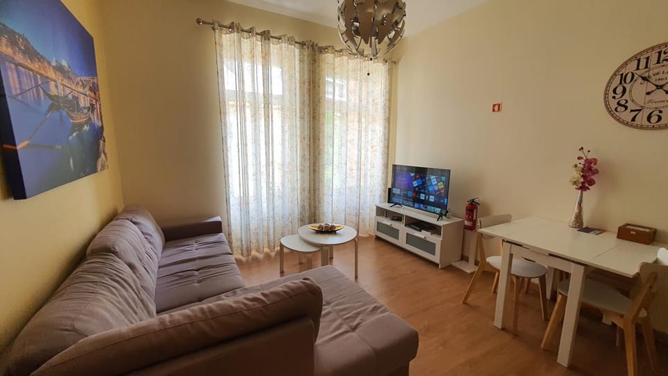 TV and multimedia, Balcony/Terrace, Kitchen or kitchenette, Living room