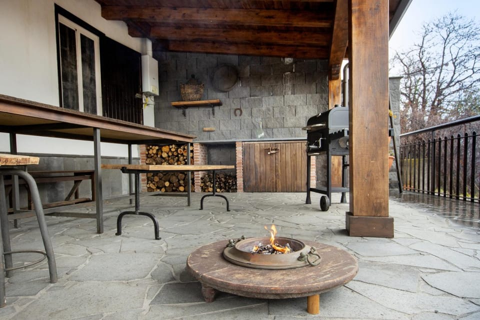 Patio, BBQ facilities