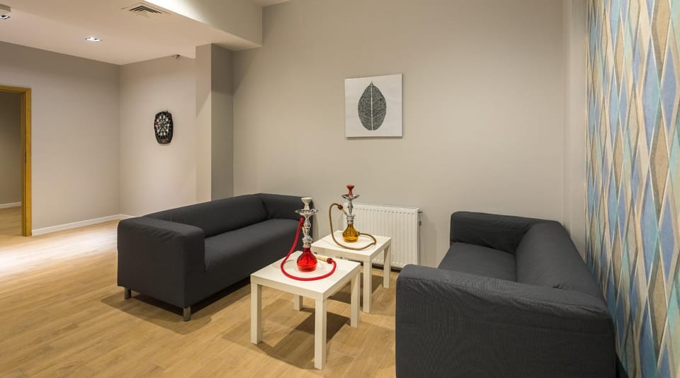 Seating area, Evening entertainment