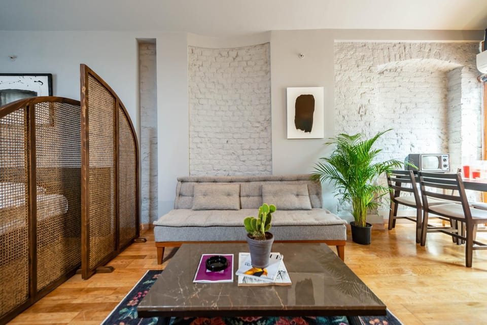 Living room, Photo of the whole room, Decorative detail, Seating area