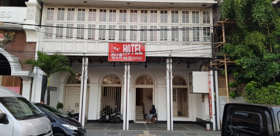 Facade/entrance, Property logo or sign