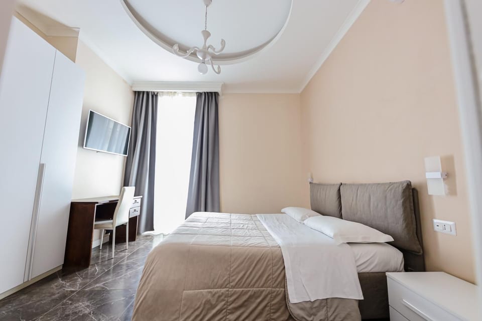 Amendola Rooms Bed and Breakfast in Naples