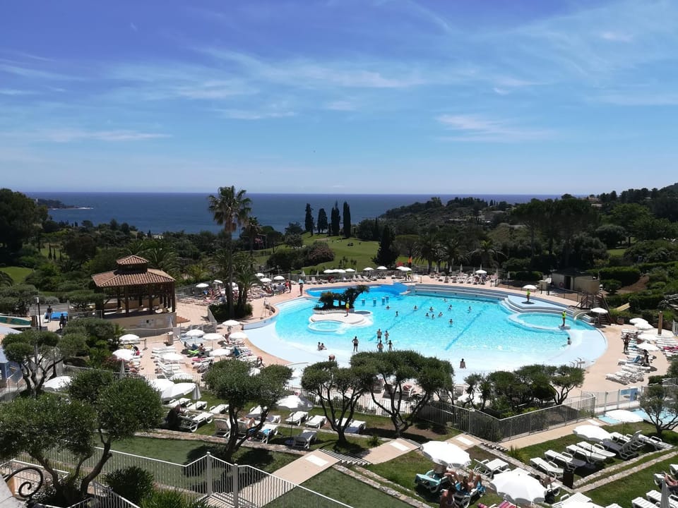 Aqua park, Swimming pool