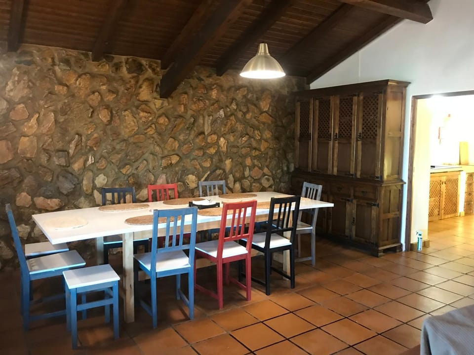 Monte da Charnequinha Velha House in Setubal District