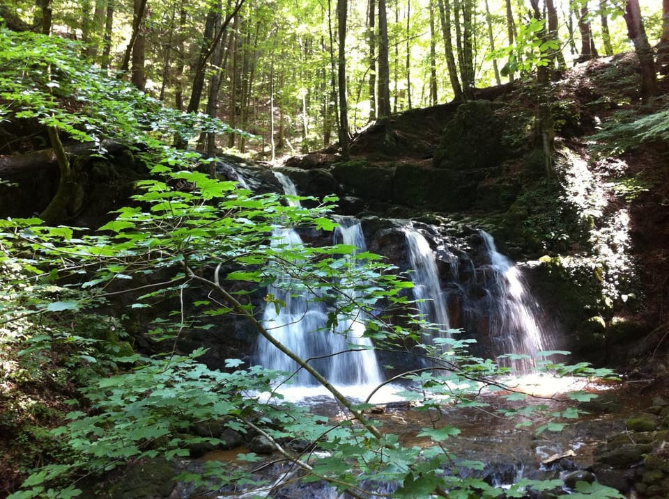 Nearby landmark, Natural landscape, Hiking