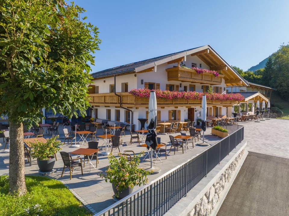 Property building, Balcony/Terrace