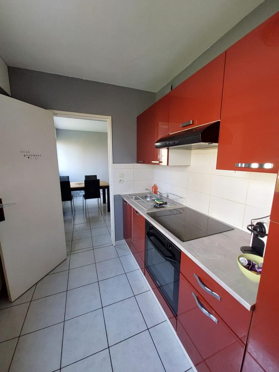 Kitchen or kitchenette