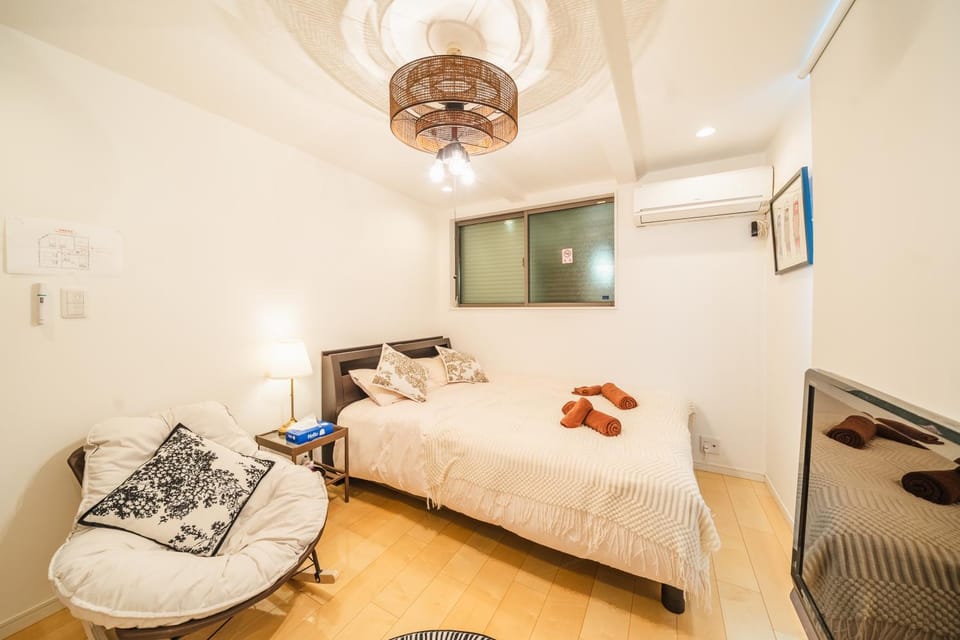 QiQi House Tokyo まるごと新築一軒家宿 Spacious New Home, 8 Guests, Easy Airport & Disney Access Apartment in Japan
