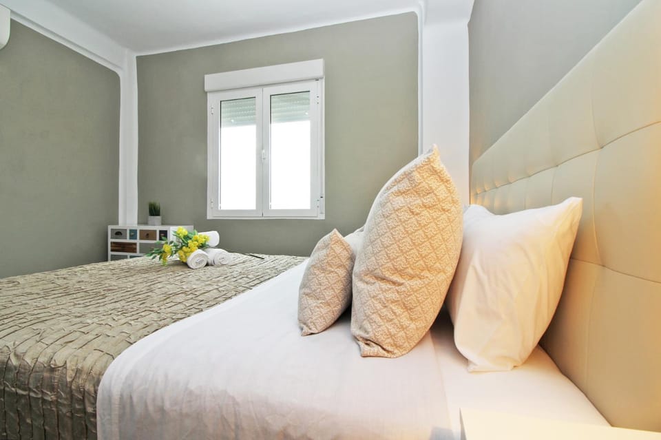 Del Parque Flats - San Millan Apartment in Malaga