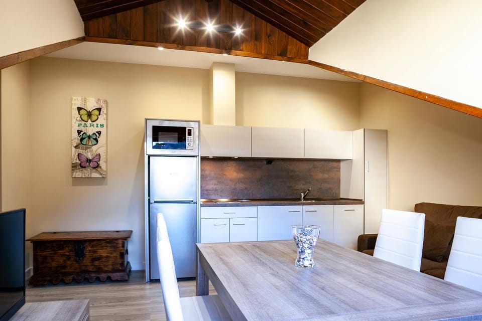 Kitchen or kitchenette, Living room, Dining area