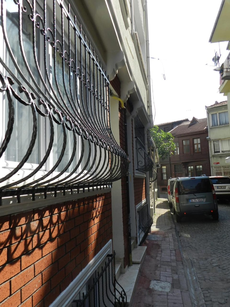 Facade/entrance