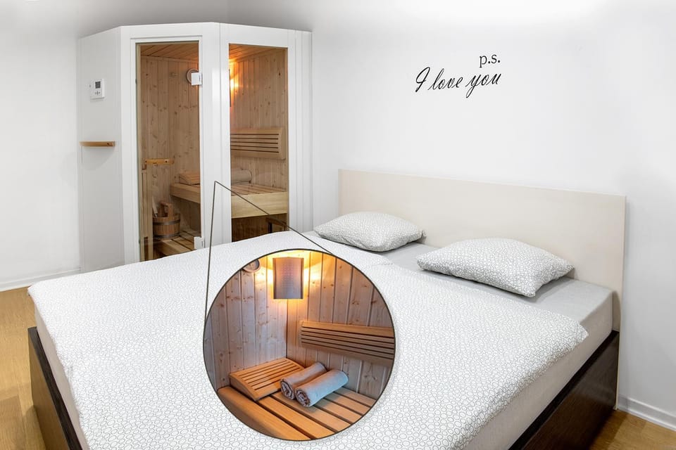 Bed, Sauna, Photo of the whole room, Bedroom, towels