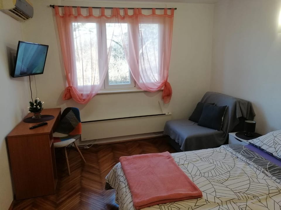 TV and multimedia, Bedroom