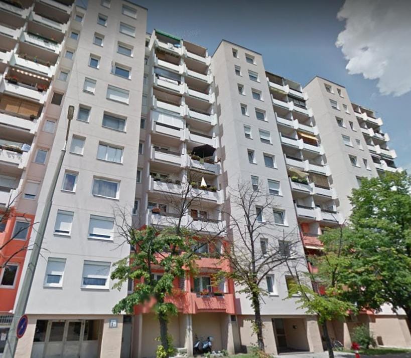 Property building, Facade/entrance